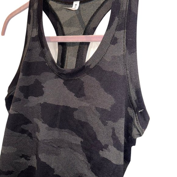 athleta NEW NWT gray black camouflage racer back tank top S - Picture 3 of 4